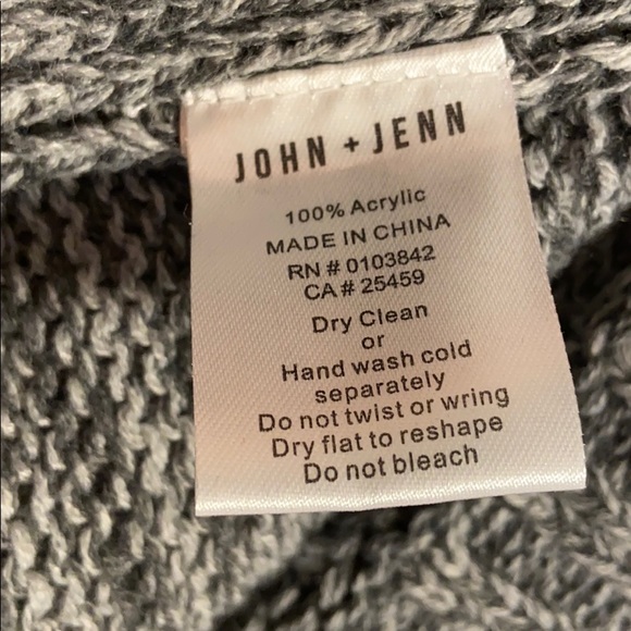 Anthropologie // John + Jenn Turtleneck Sweater - Picture 8 of 10